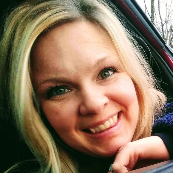 Meet your Posher, Rebecca - Picture 1 of 1